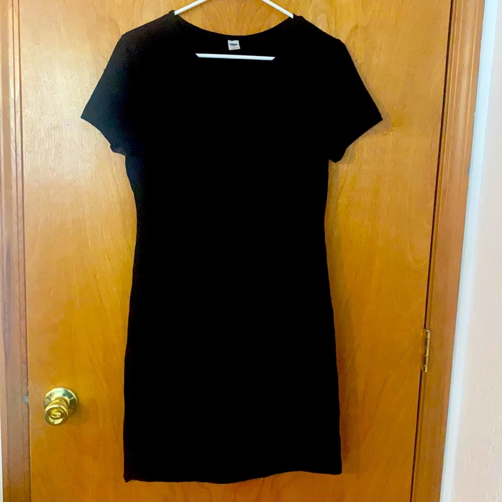 Black Old Navy cotton shift little black dress (size M)